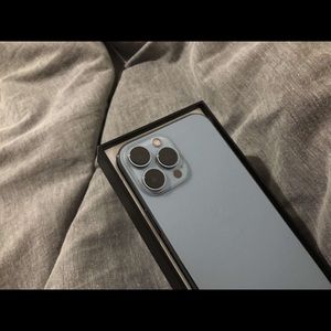 iPhone 13 Pro Max - Sierra blue - 128gb